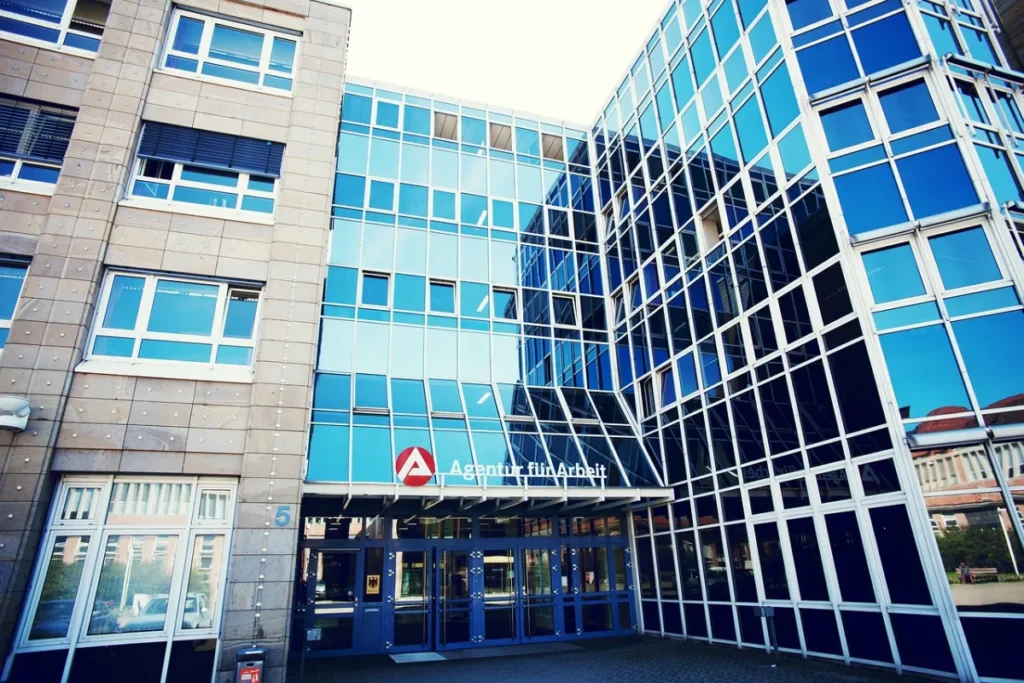 Job portals: Employment office, arge and jobcenter