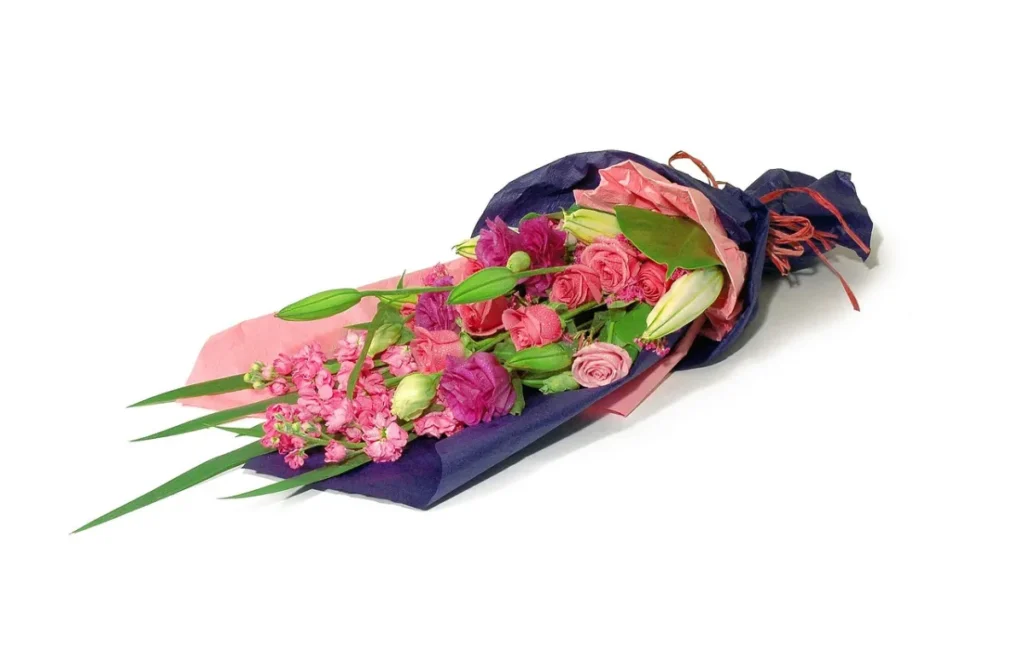 Scholarship application: Graduation, bouquet and commemoration